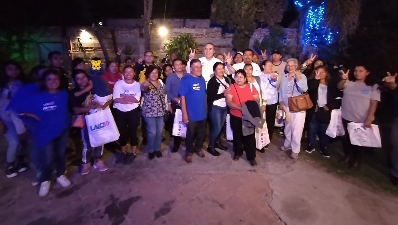 Se reúne Humberto Aguilar con vecinos de Sanctorum