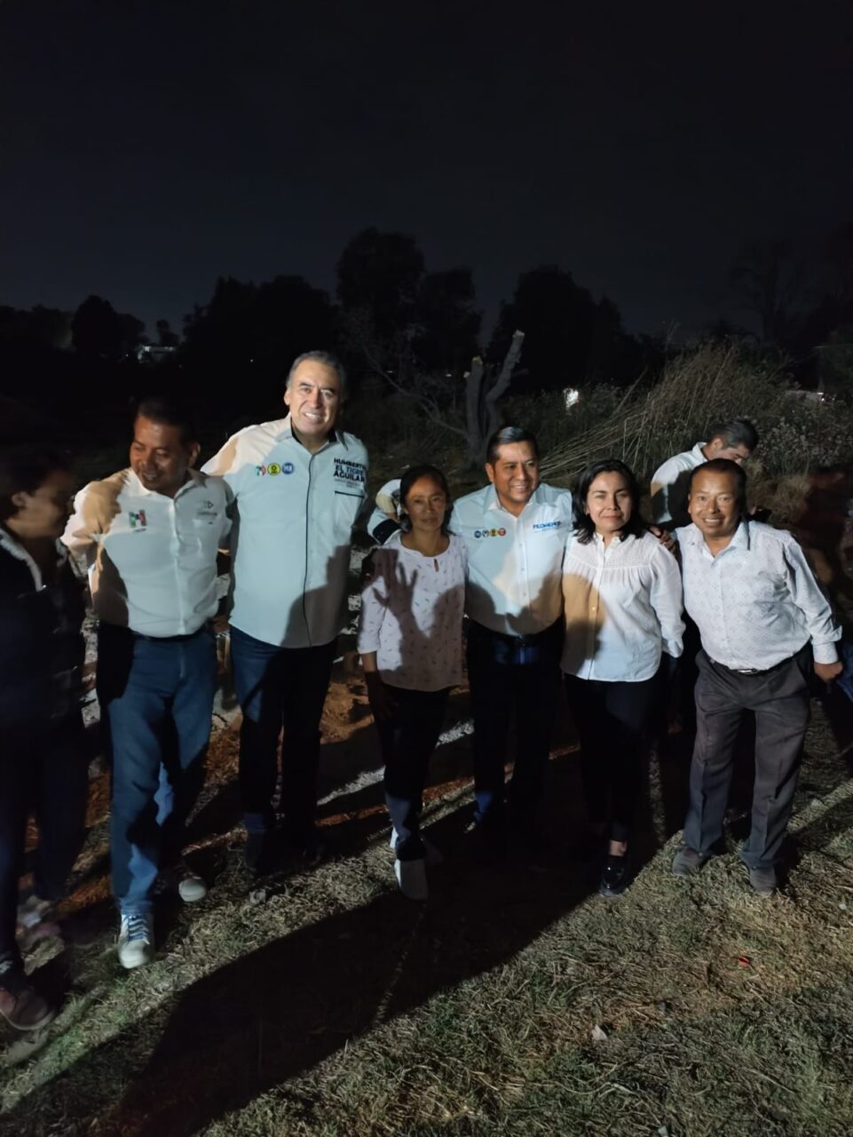 Se reúne Humberto Aguilar con ciudadanos de Cuautlancingo