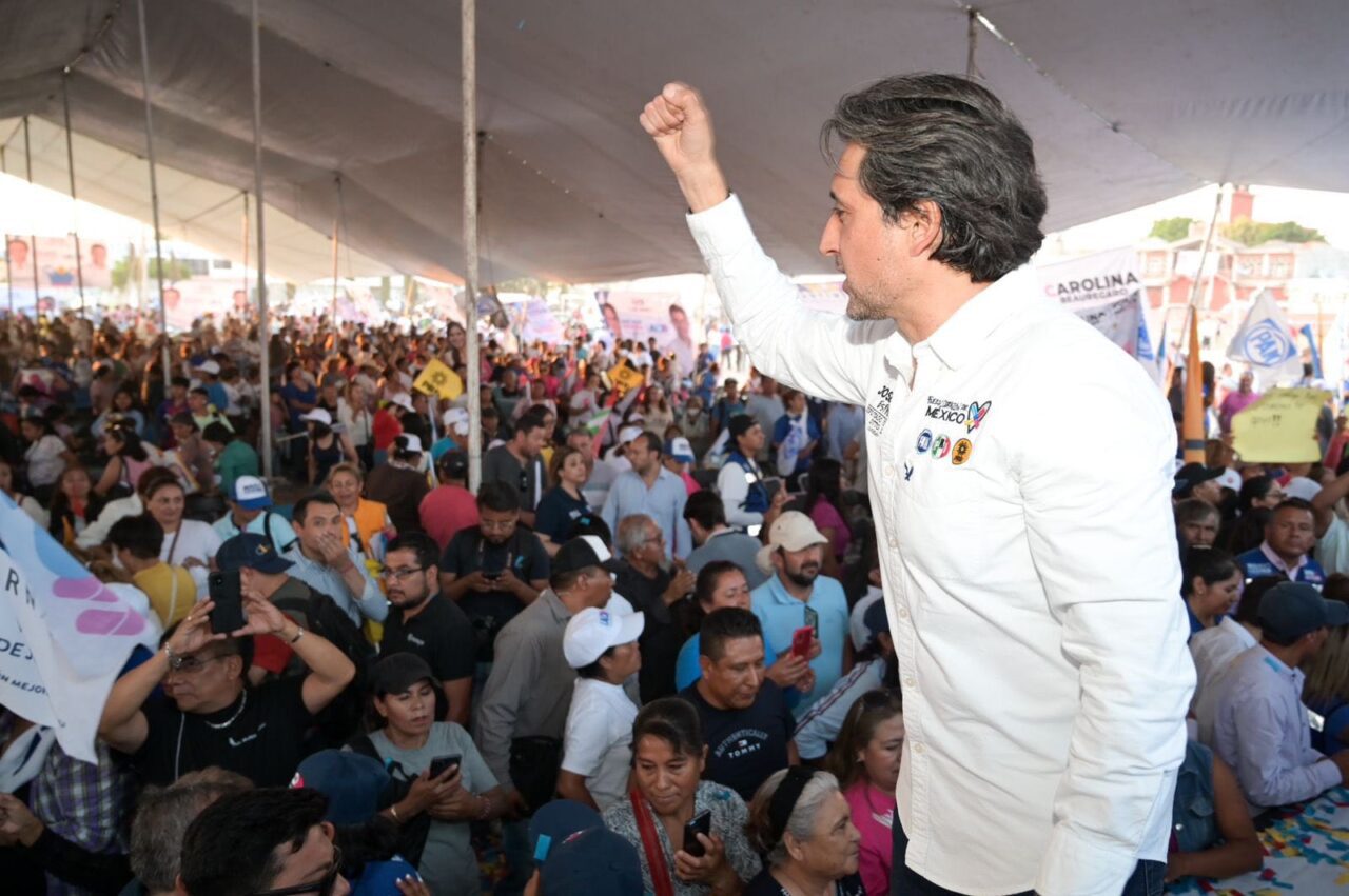 Garantizar el abasto de medicamentos y hospitales más accesibles, se compromete José Juan Espinosa