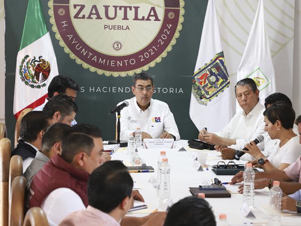 Combate Gobierno Estatal incendios forestales de manera frontal, reafirma Sergio Salomón