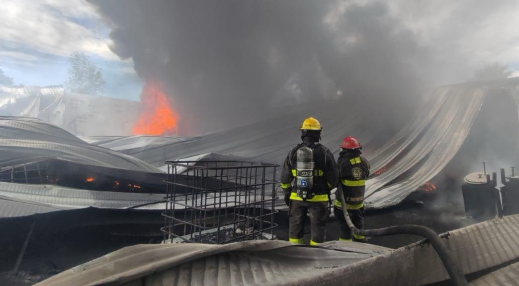 Destaca labor de bomberos de San Andrés Cholula incendio ocurrido en San Gregorio Atzompa
