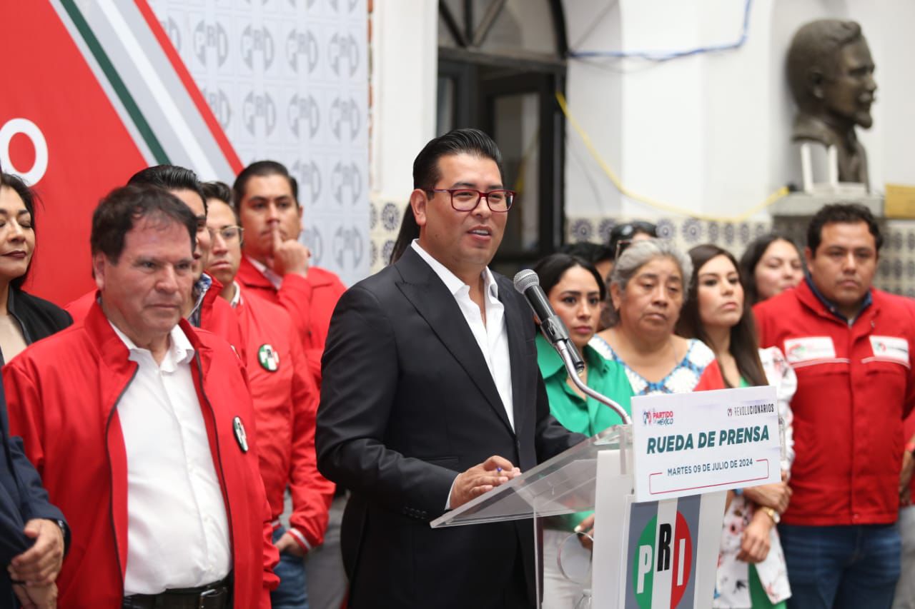 Respalda Néstor Camarillo reformas del PRI en la 24 Asamblea Nacional