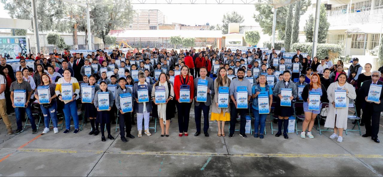 Inicia Mundo Tlatehui entrega de 13 mil kits escolares