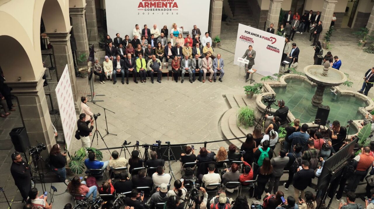 Alejandro Armenta presenta nuevos integrantes de su gabinete rumbo a la administración 2024-2027