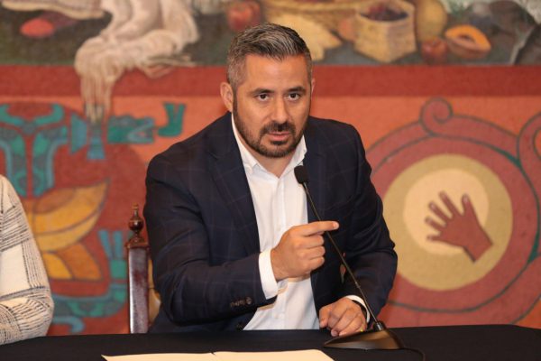 Posicionamiento de Adán Domínguez