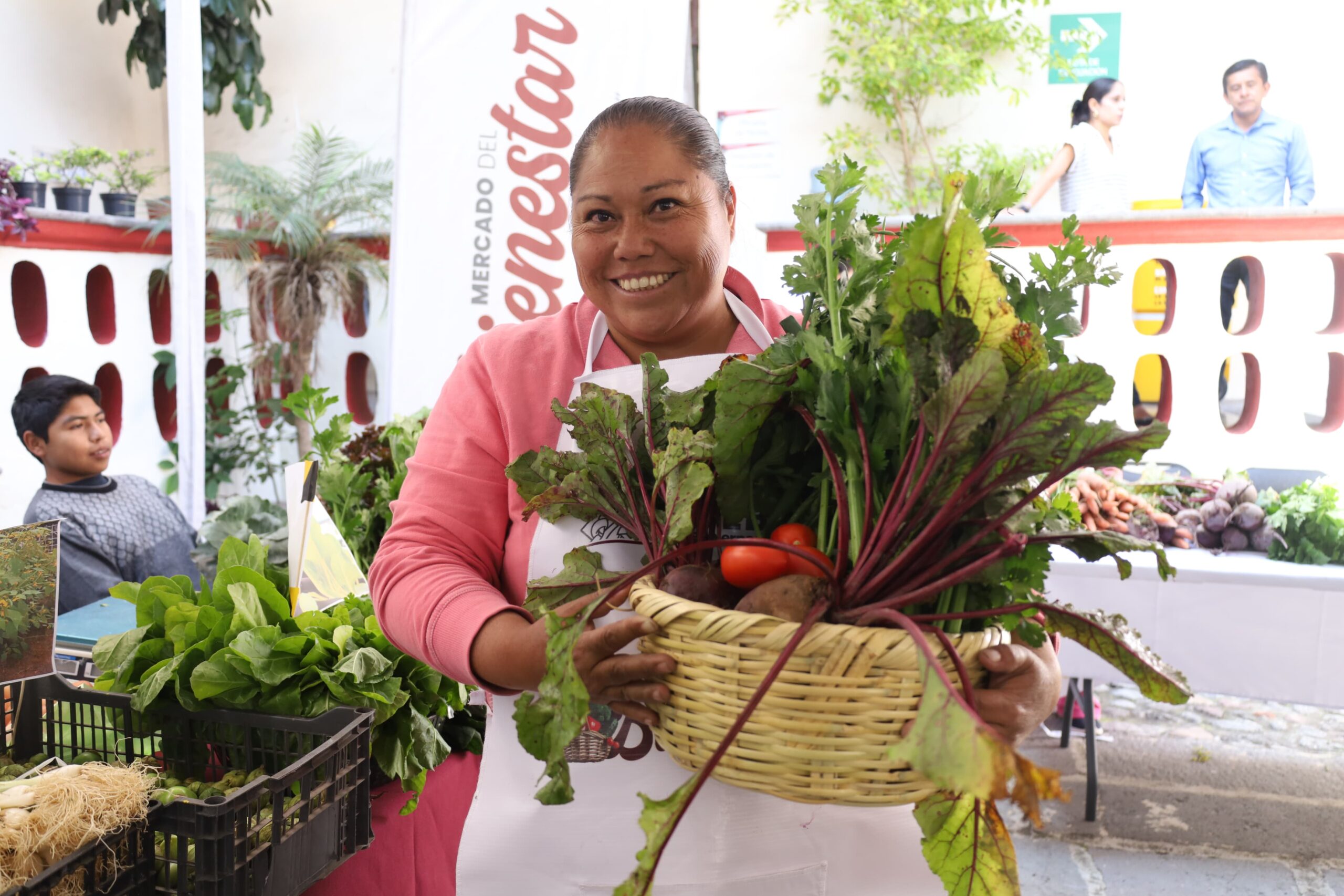 Apoya Bienestar a productores de Módulos de Autosuficiencia con “Mercado del Bienestar”