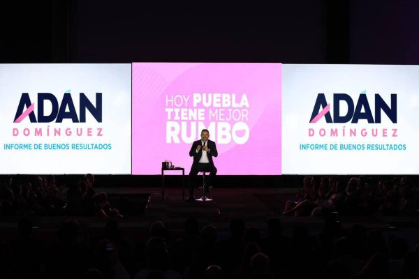 Presenta Adán Domínguez su tercer y último informe como presidente municipal de Puebla