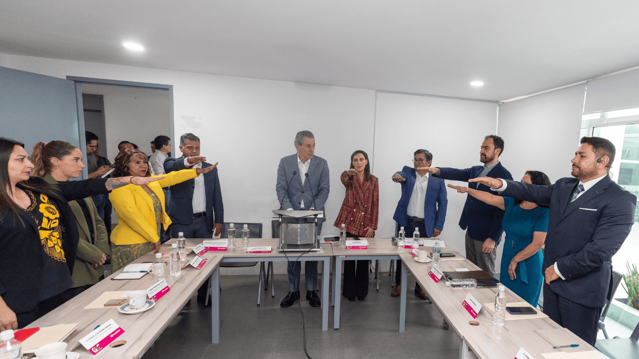 Pepe Chedraui y MariElise instalaron Junta Directiva del Sistema Municipal DIF 2024 -2027