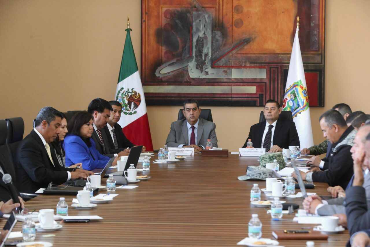 Gobernador de Puebla y gobernador electo refuerzan compromiso en materia de seguridad
