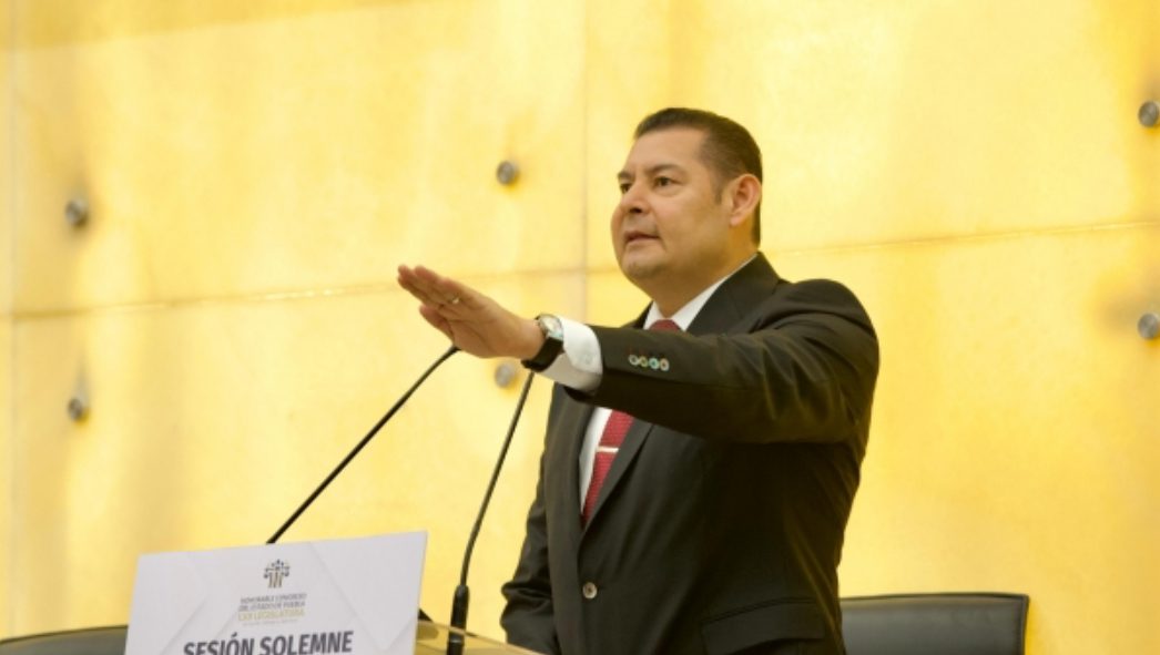 Gobernaré para todos, con inclusión, firmeza y justicia: Alejandro Armenta al rendir protesta en el Congreso