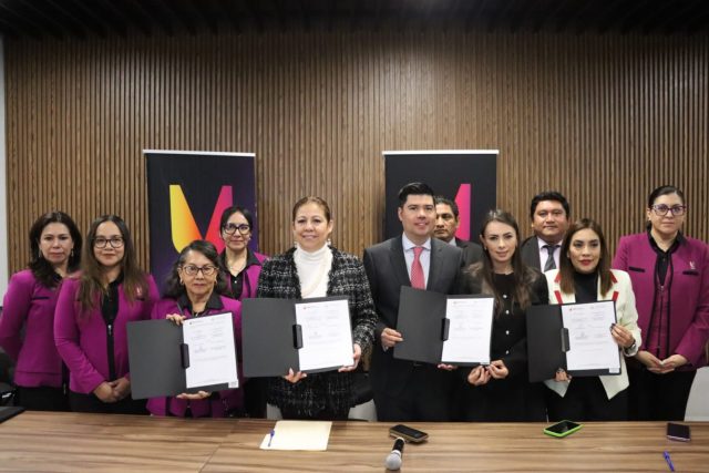 Signan Convenio de colaboración y prestación de servicios UVP y Congreso del Estado