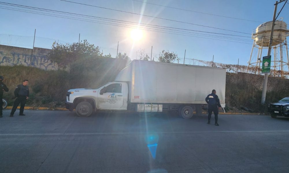 Asegura la SSCYPC de Cuatlancingo una camioneta en aparente abandono y una motocicleta con reporte de robo