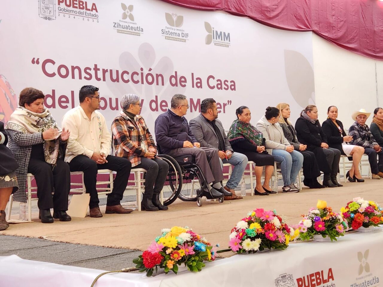SEDIF y Ayuntamiento de Zihuateutla presentan proyecto de construcción de la “Casa del Abue y de la Mujer”