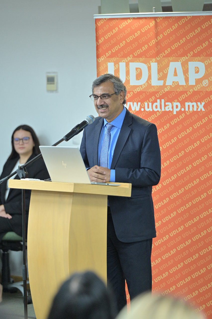 La UDLAP recibe al Embajador de Pakistán en México