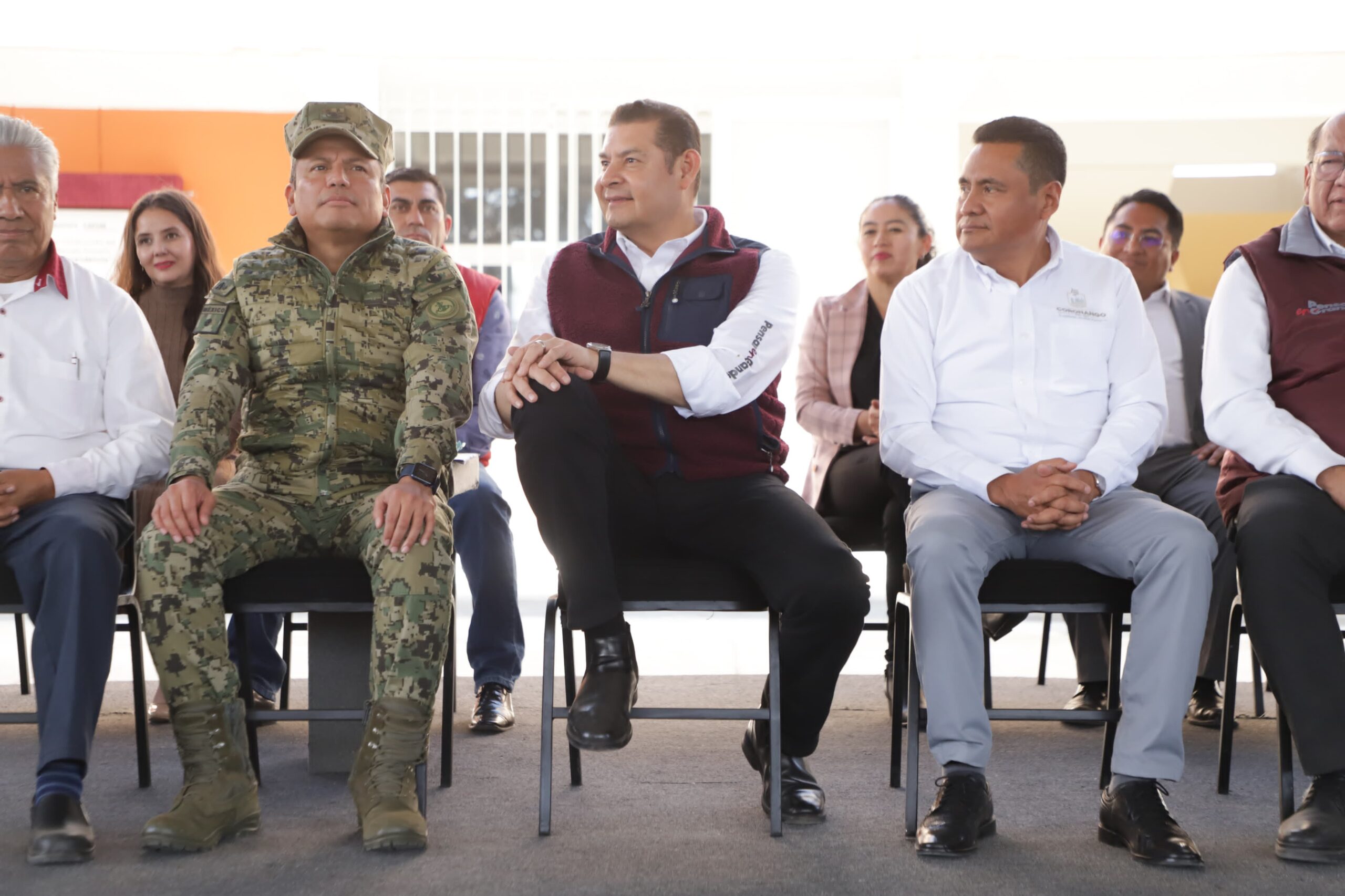 Armenta impulsa dignificación de los espacios educativos