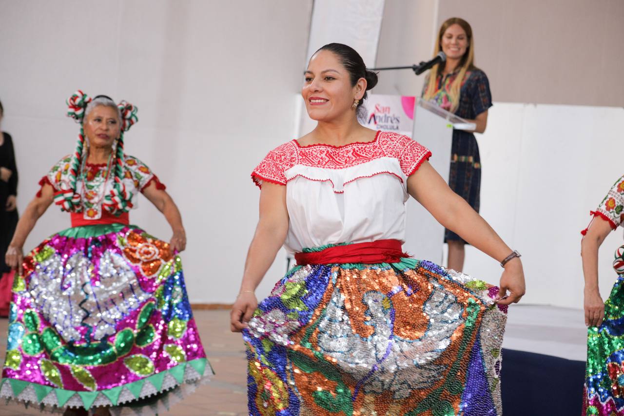 Impulsa Lupita Cuautle la Identidad Cultural con Ballet Folclórico Municipal 
