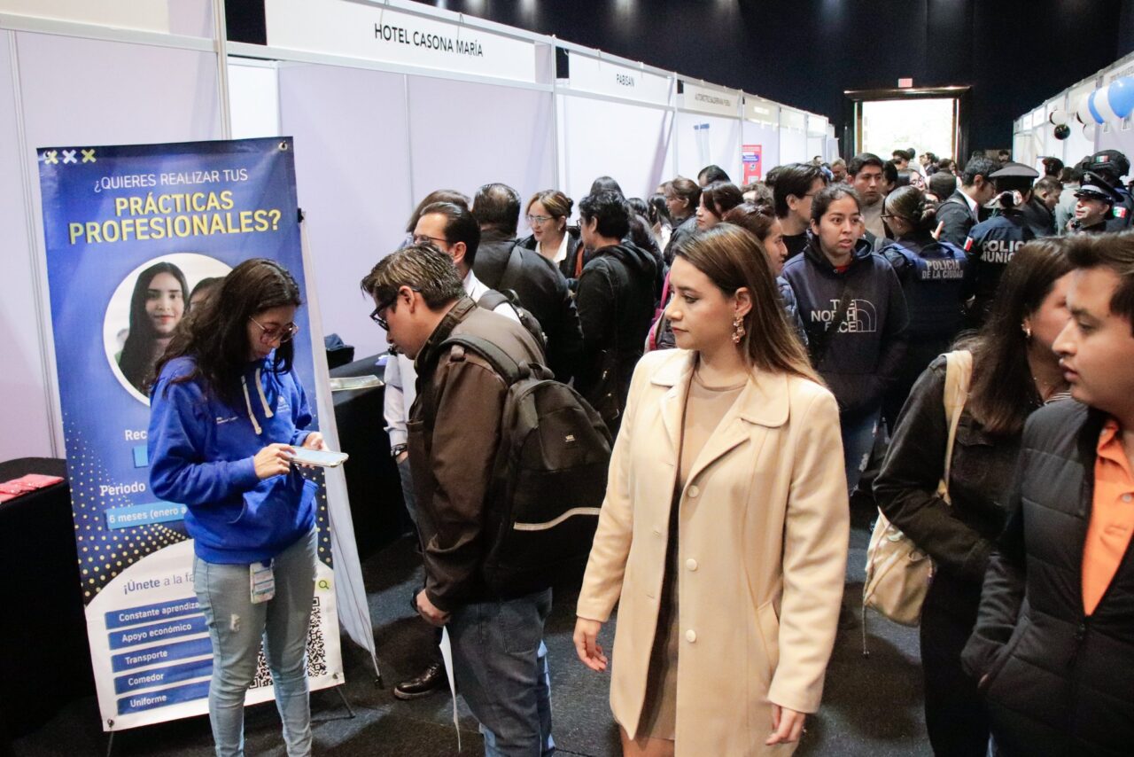 Con éxito, el Gobierno de la Ciudad llevó a cabo la 1ra Feria de Empleo en la capital