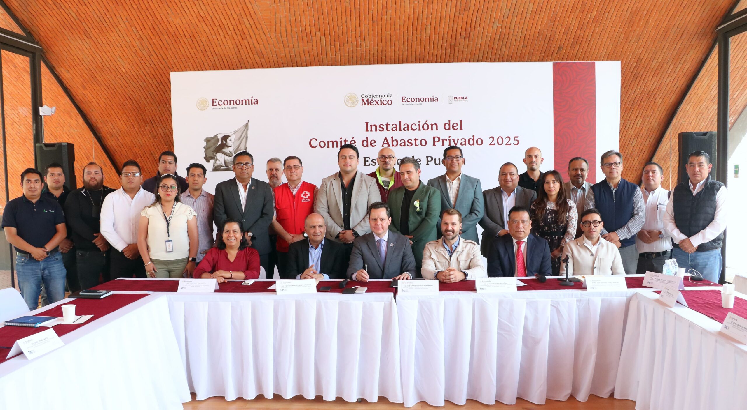 Instalan Comité de Abasto Privado en Puebla para garantizar respuesta ante emergencias