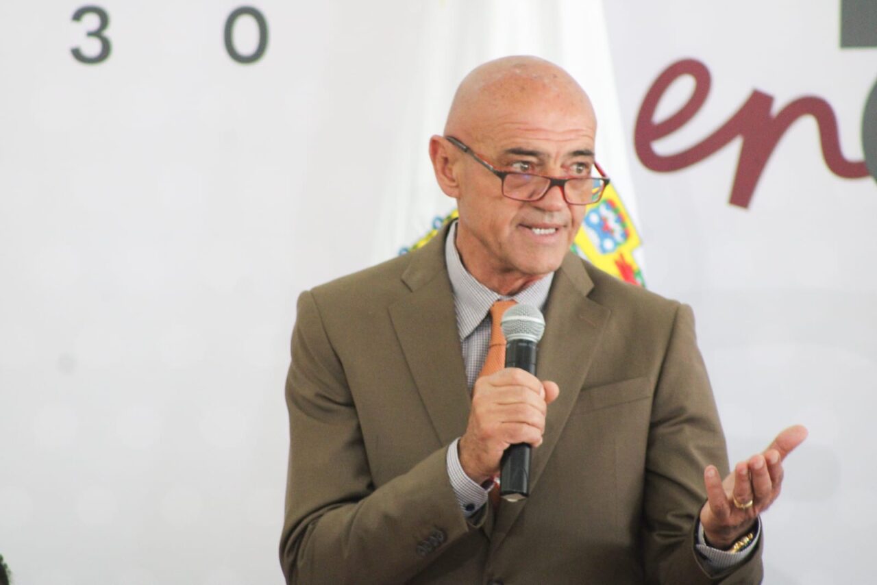 Recibe José Luis Sánchez Solá nombramiento como rector de la Universidad del Deporte