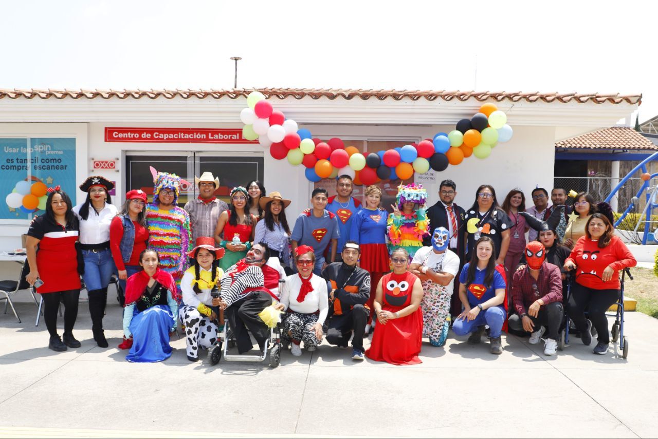 Festeja SMDIF Día de la Niñez con usuarias y usuarios de CMERI y Centro de Día