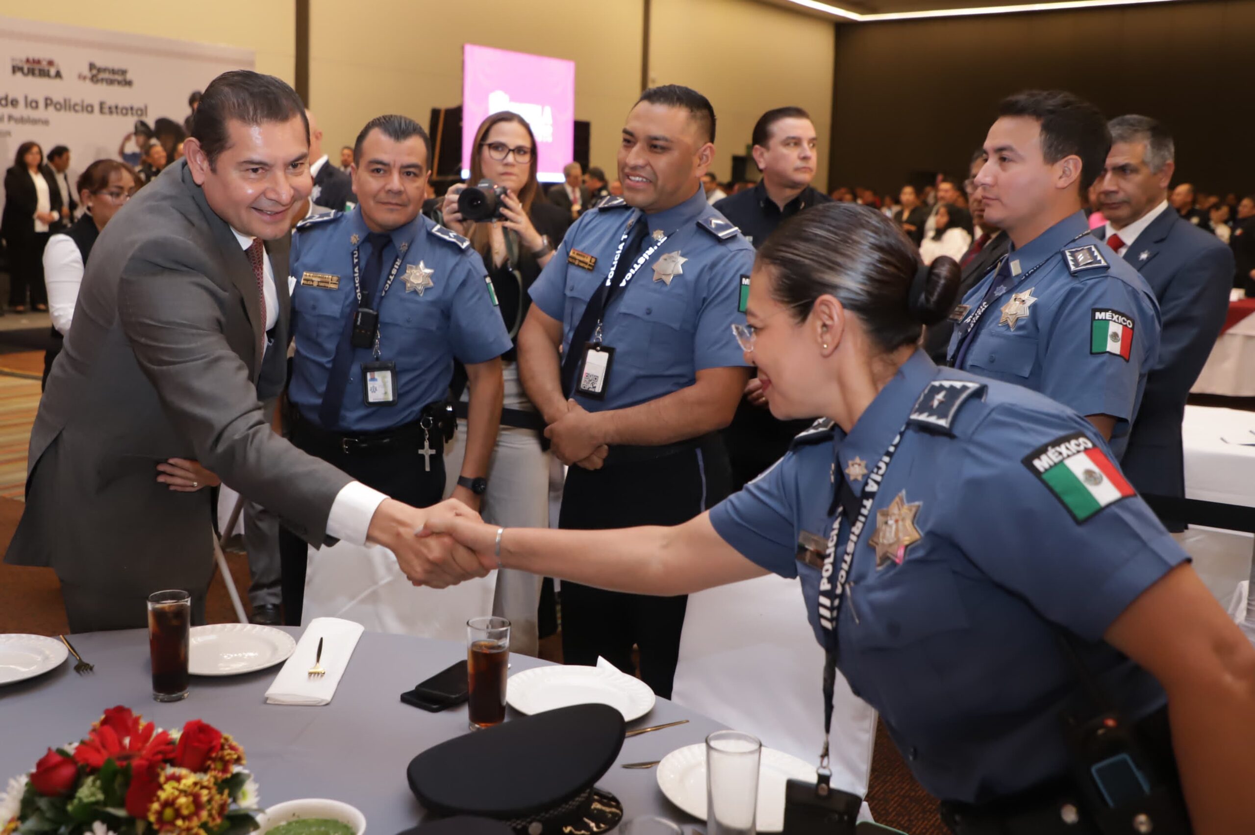 Gobierno de Puebla refuerza compromiso con la seguridad y bienestar de policías