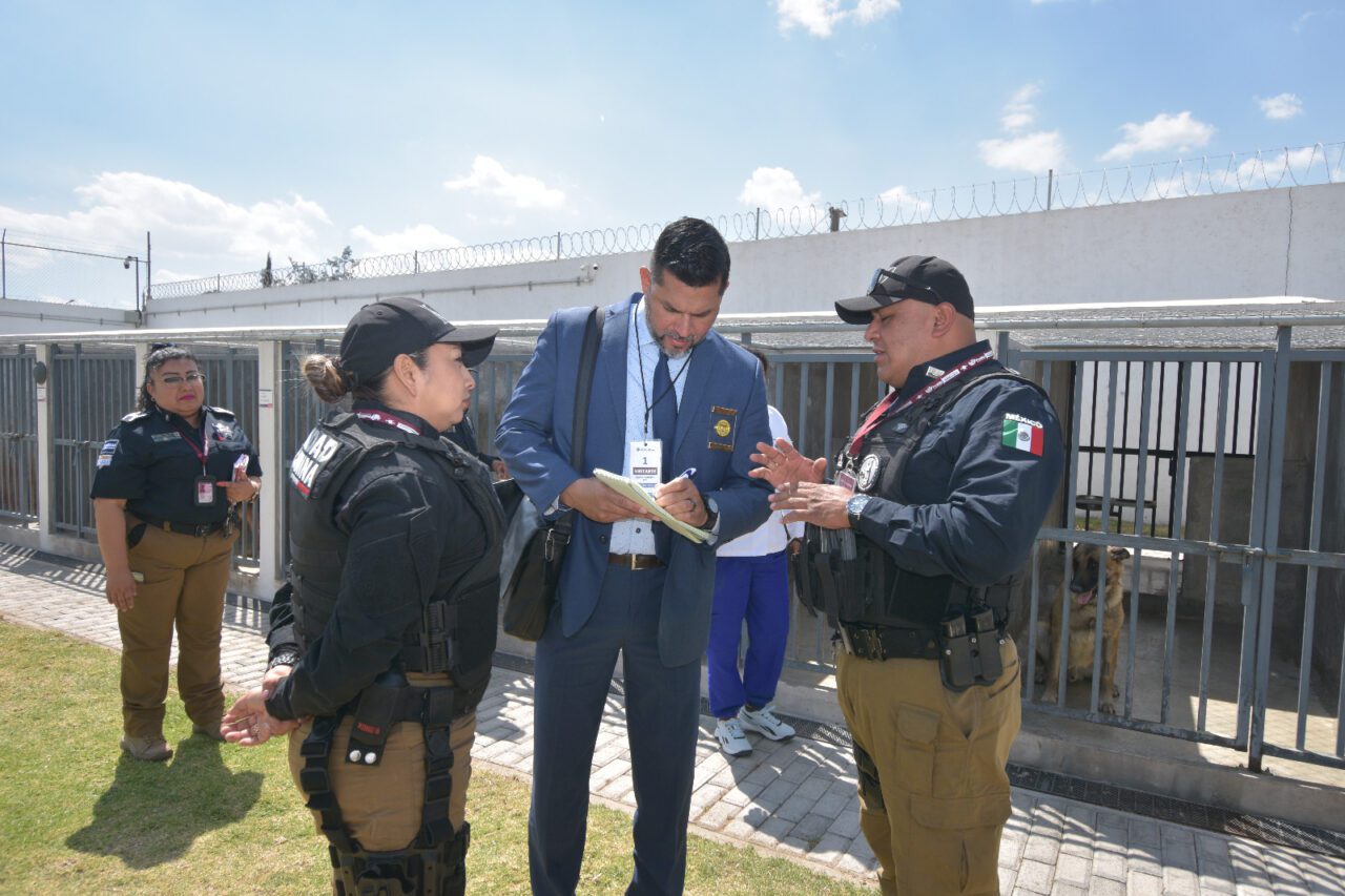 Recibe la SSC a grupo de auditores del programa CALEA para obtener reacreditación