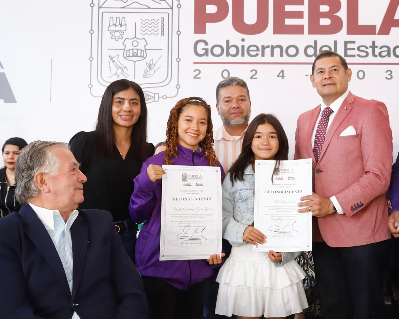 Deporte genera comunidad, fomenta valores y une a la familia: Alejandro Armenta