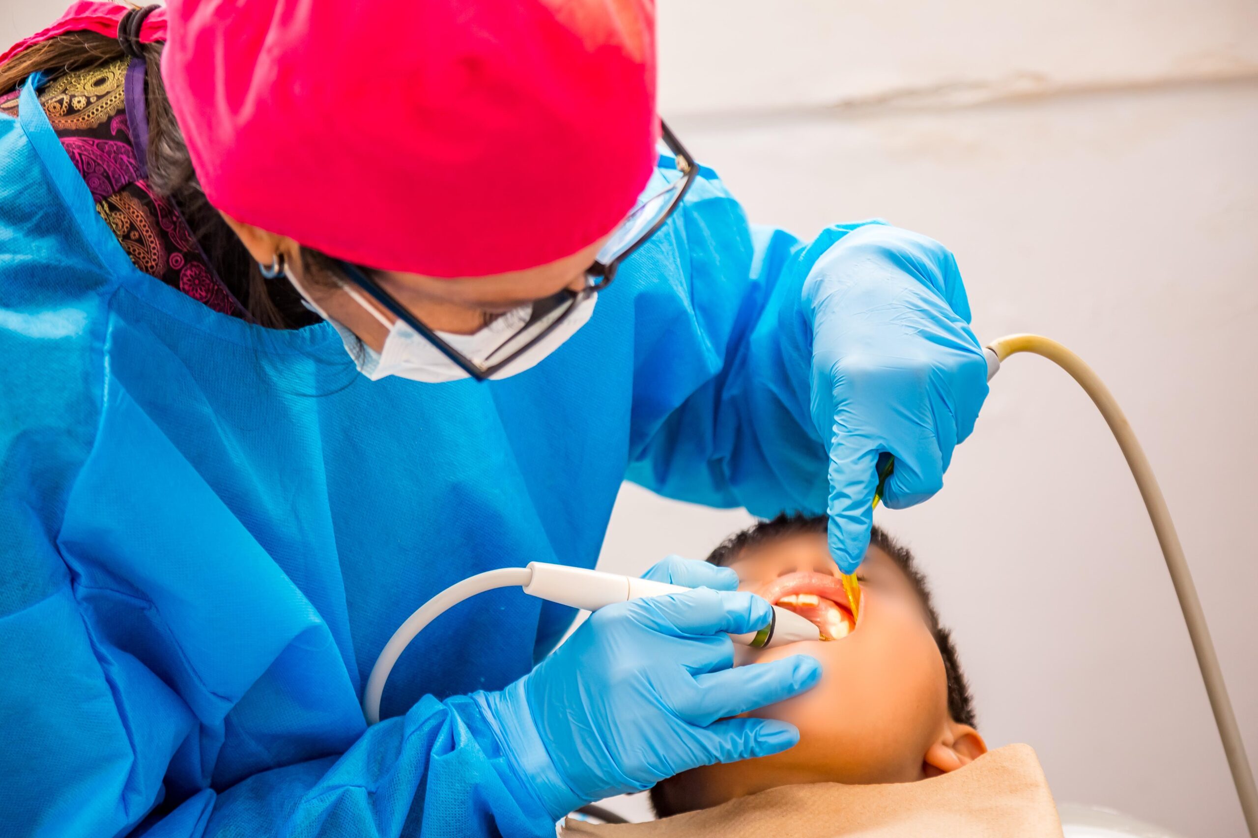 Ofrece SMDIF servicios dentales para niñas y niños de la capital incomparable