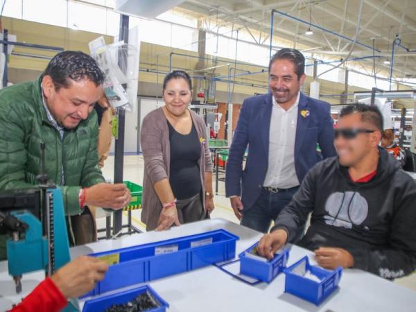 SEDIF y CINIA fortalecen inclusión laboral de grupos vulnerables