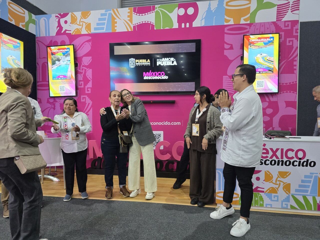 Presentan revistas digitales de Chignahuapan y Tlatlauquitepec