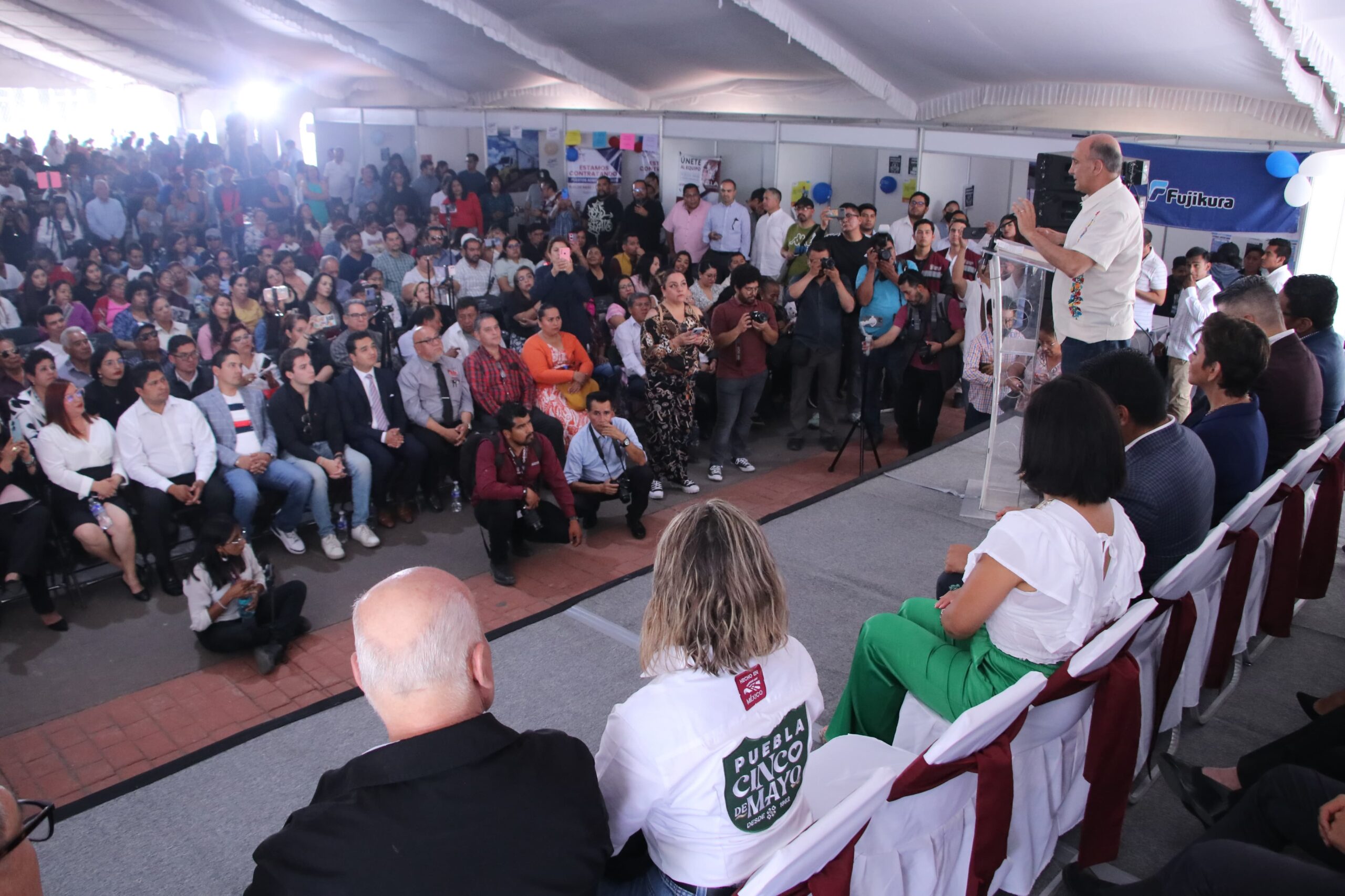 Gobierno estatal lleva ofertas de empleo formal a Cuautlancingo y Atlixco