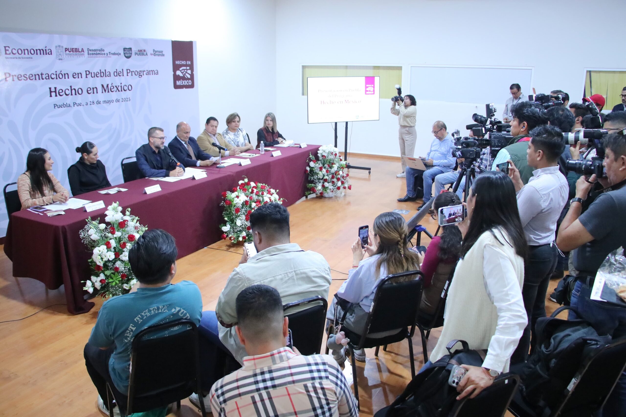 Presentan gobierno federal y estatal campaña de registro a la marca “Hecho en México”