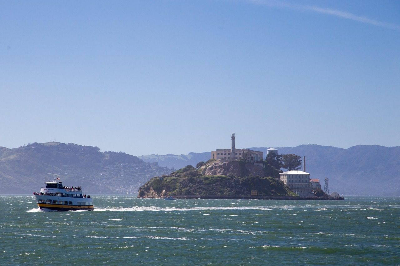 Ordena Trump reabrir Alcatraz como símbolo de «ley y orden»