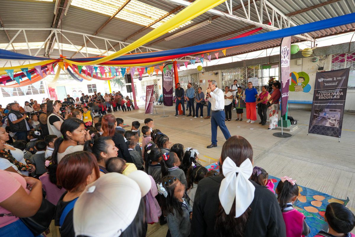 Atestigua Pepe Chedraui donación de captador pluvial en el Preescolar Jorge Murad Macluf