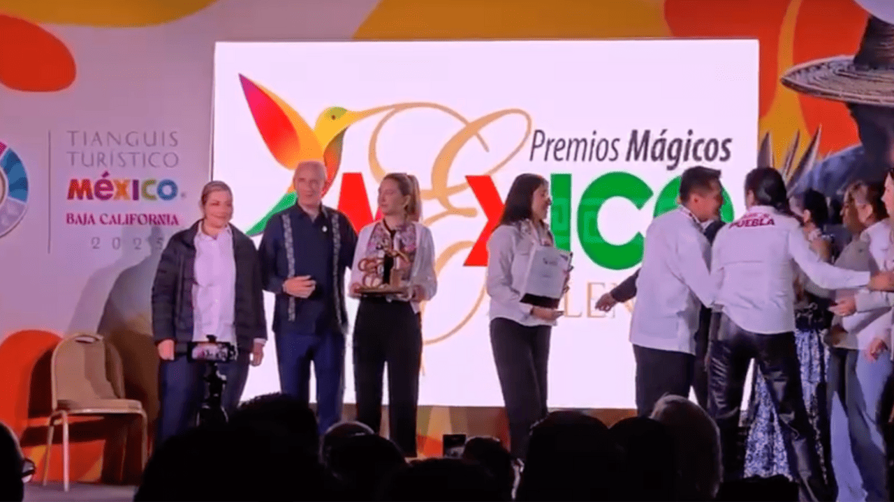 Recibe Zacatlán premio en Tianguis Turístico