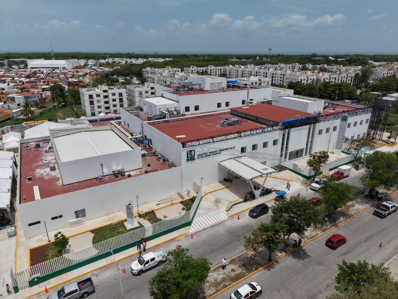 Presidenta supervisa obra del Hospital de Gineco-Pediatría N° 15 del IMSS en Campeche, se inaugura el 30 de octubre