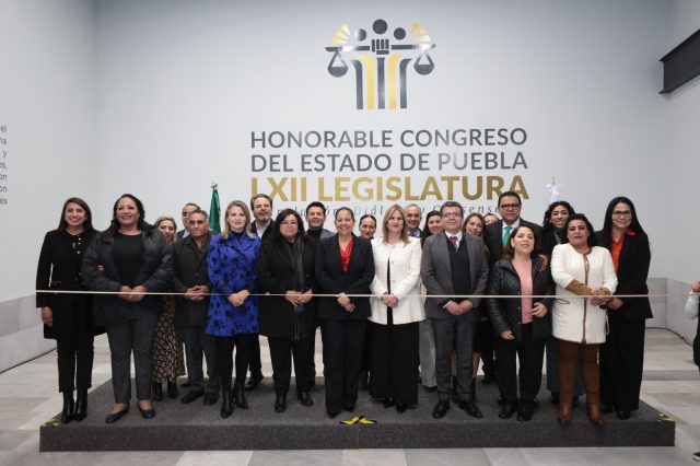 Inaugura Congreso del Estado exposición sobre las Constituciones del Estado y el Federalismo