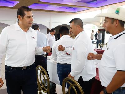 Trabajo comunitario incluye al pueblo en el desarrollo regional: Armenta