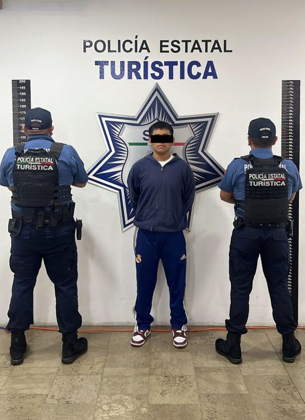 Detiene Policía Turística a hombre con posible LSD y marihuana