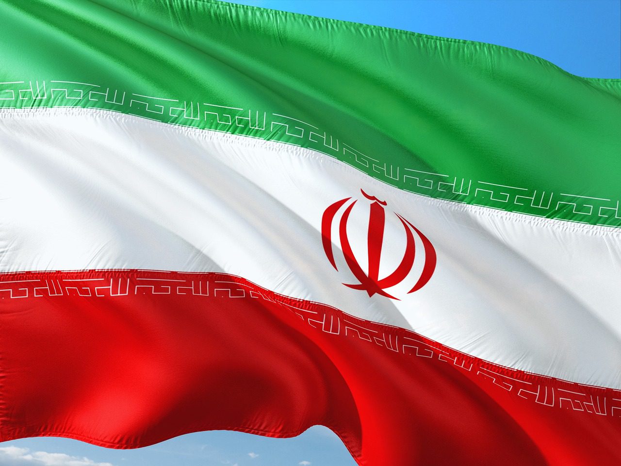 Irán ataca bases de EE.UU. en Qatar e Irak; tensión crece en Medio Oriente