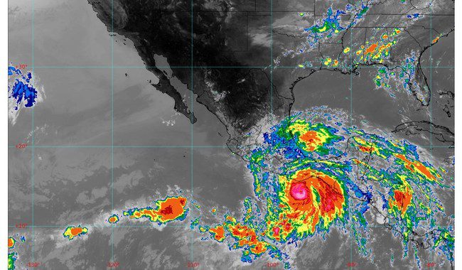 Erick continuará intensificándose rápidamente frente a Oaxaca y Guerrero; ya categoría 2 en la escala Saffir-Simpson