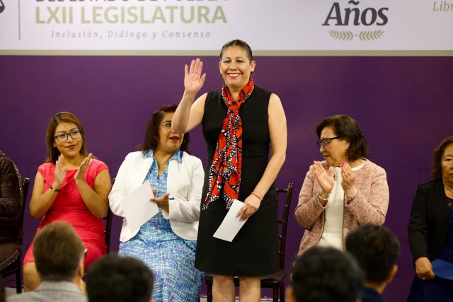 Educación, único camino para la transformación y el cambio social, destaca Laura Artemisa