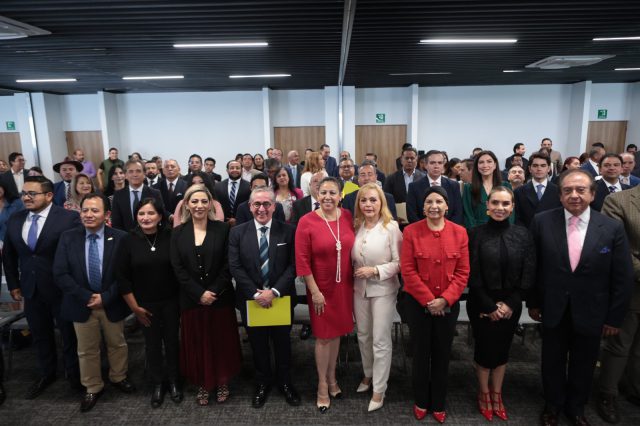 Congreso valora capacidad, conocimiento y sensibilidad de abogadas y abogados: Laura Artemisa