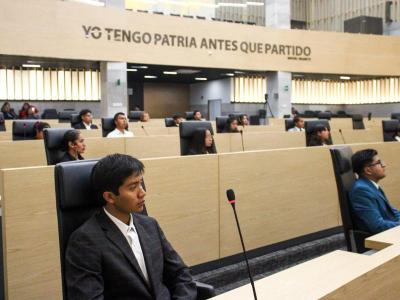 Juventudes poblanas expresan su voz y visión parlamentaria