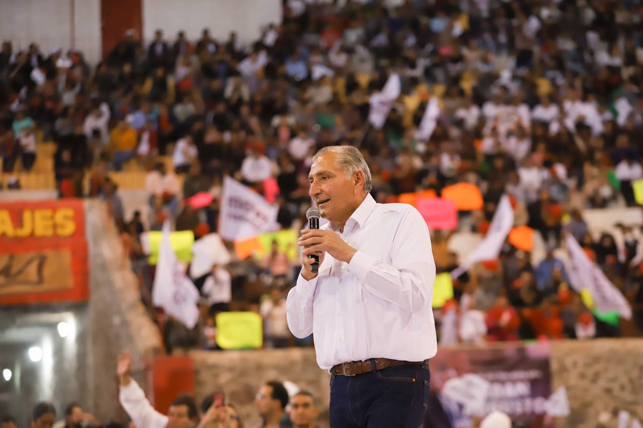 Reaparece Adán Augusto y se deslinda de investigaciones en Tabasco