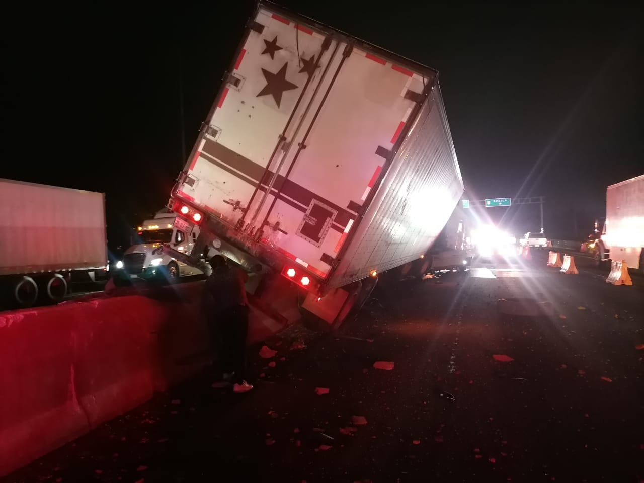 Bloqueo en ambos sentidos de la México – Puebla tras un accidente