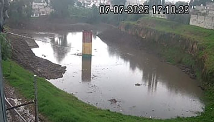 Protección Civil Municipal mitiga riesgos por lluvia intensa en Puebla capital 