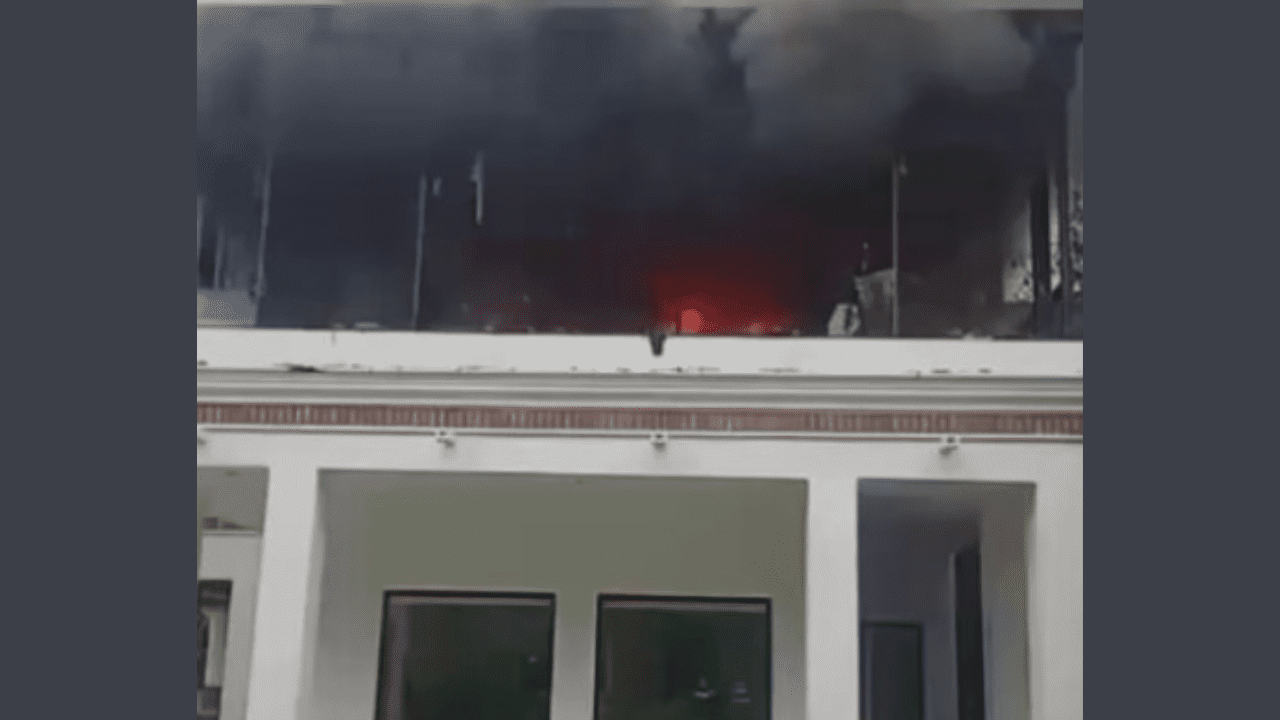 Incendio en rancho de “El Bronco” en Nuevo León: detenido un hombre bajo efectos de drogas