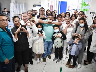 Tras un exitoso trasplante en el Hospital para la Niñez Poblana, Juan Diego regresa a casa