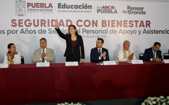 Reafirma Laura Artemisa el compromiso para que trabajo docente sea valorado y fortalecido